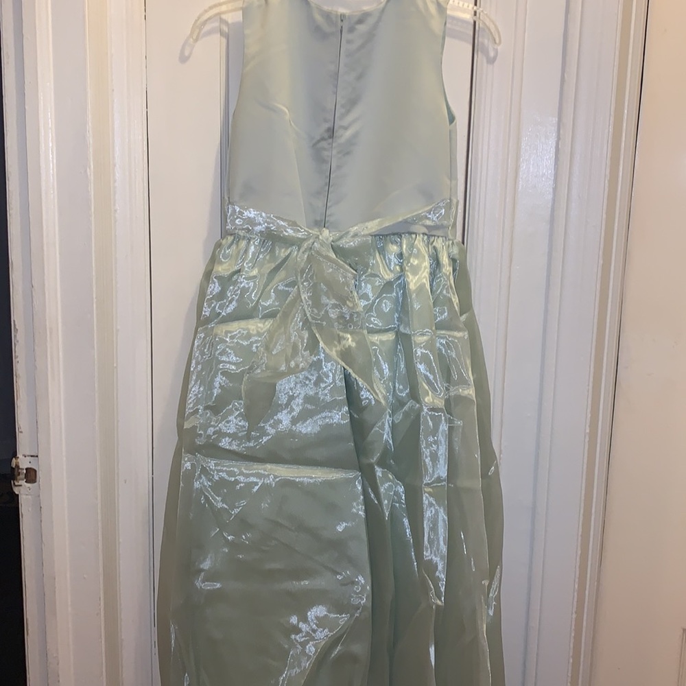 Green Dress - Picture 4 of 6